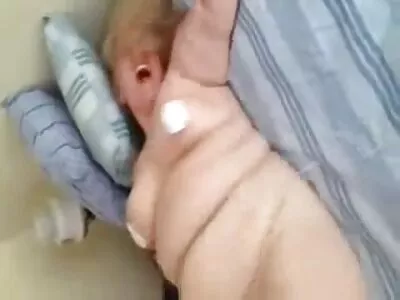 فيديو جسم اللهب (تيلا سكس محارم مترجم للعربية فليم)