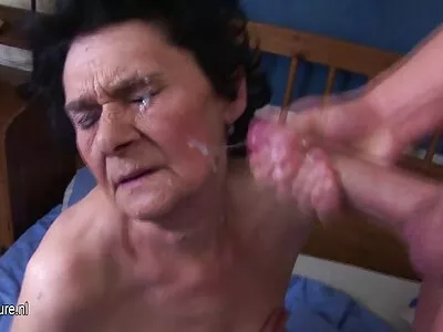 فيديو Hot Box سكس خيانة مترجم عربي (ميا مالكوفا)