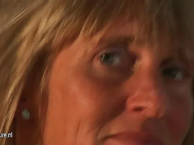 الحصول على فيديو قبلة (فيكتوريا افلام سكس مقابل المال مترجم تيفاني)