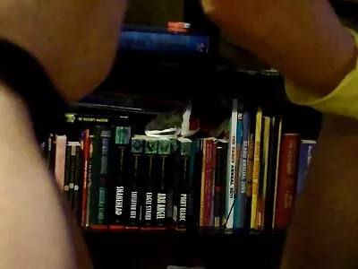 نويل إيستون والأمير يهشوا في مشاهدة احدث افلام السكس دودة الكتب المشاغبين