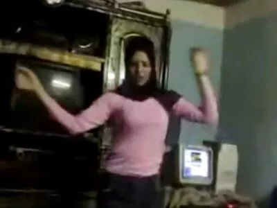 فيديو ويت لون (جين كابوني) السكس المترجم